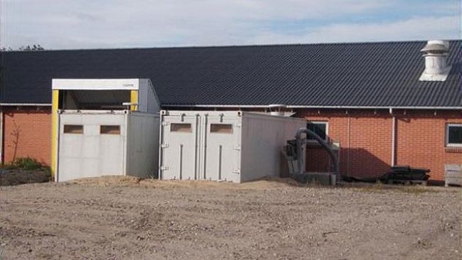 The use of preweaning units or pens for piglets with low weight allows: 1. To wean them applying an appropriate management for it. 2. More weight homogeneity in the nurseries. 3. Keep an appropriate all-in/all-out management system in the farrowing rooms.