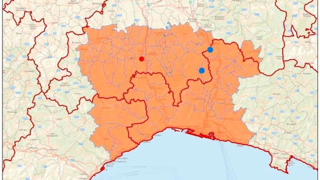 The confirmed case is shown in red and the suspected cases in blue. In orange area is considered infected due to the first confirmed case. Source: Image provided by CEREP and modified by 333.