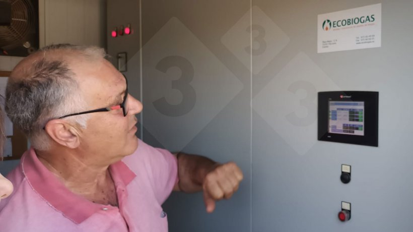 The owner of the farm, Josep Maria Capdevila, controls the setting&nbsp;in the digester.
